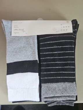 Target Womens Crew Socks - Black, Gray & White (6 Pairs)